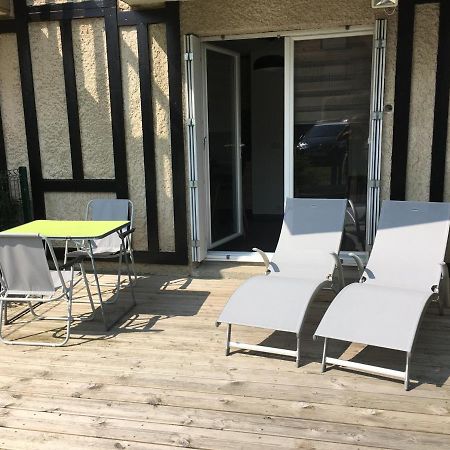 Studio Front De Mer Avec Terrasse Et Acces Direct Plage A Merville-Franceville - Fr-1-487-329 Exterior foto